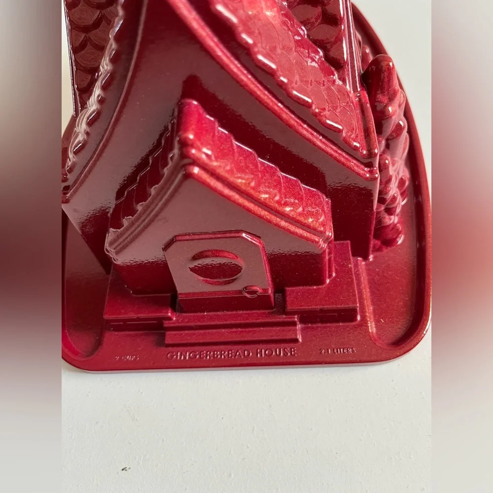 RED NORDIC WARE Gingerbread Christmas House Cake Bundt Pan 9-Cups Holiday Baking